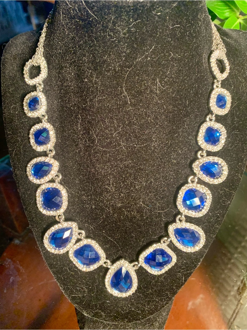 Elegant Blue Teardrop Crystal Statement Necklace
